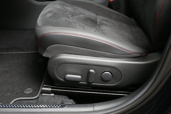 Hyundai Kona 17 of 27