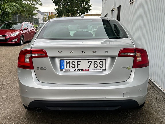 Volvo S60 3 of 10