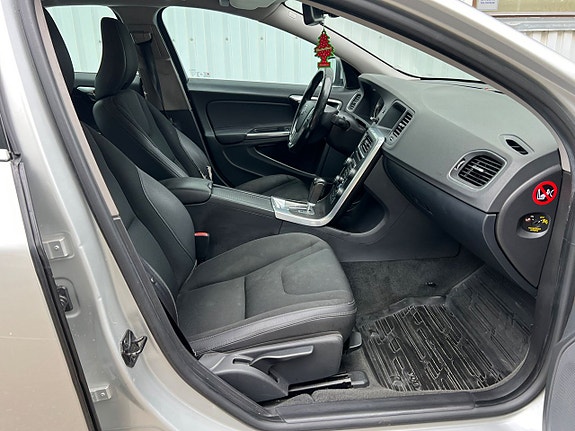 Volvo S60 9 of 10