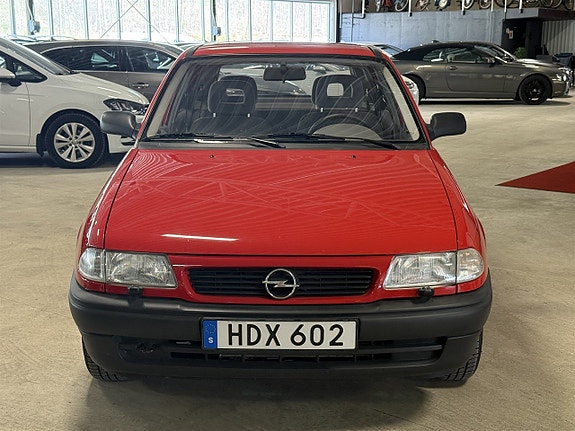 Opel Astra 2 of 5