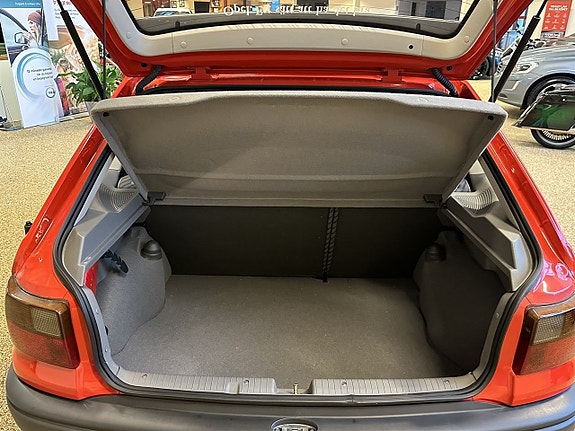 Opel Astra 10 of 13