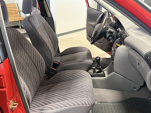 Opel Astra 8 of 13