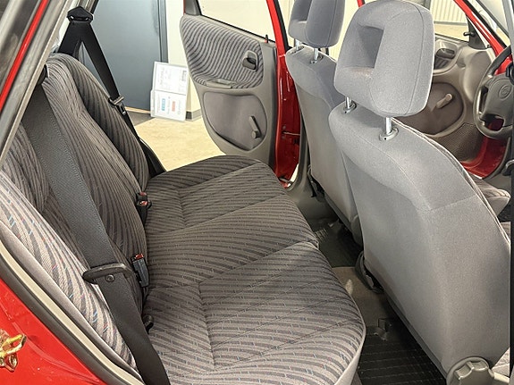 Opel Astra 7 of 13