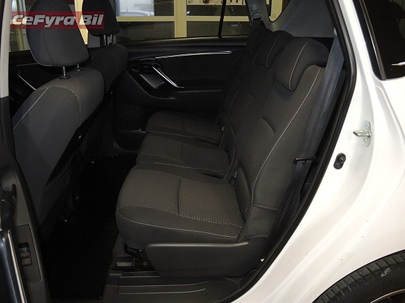 Toyota Verso 12 of 16