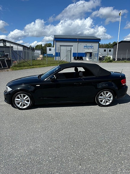 BMW 118i 13 of 16
