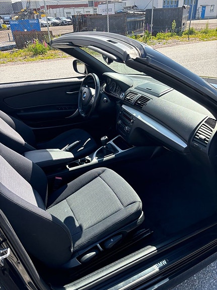 BMW 118i 10 of 16