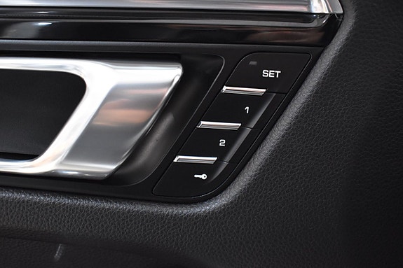 Porsche Macan S 20 of 25