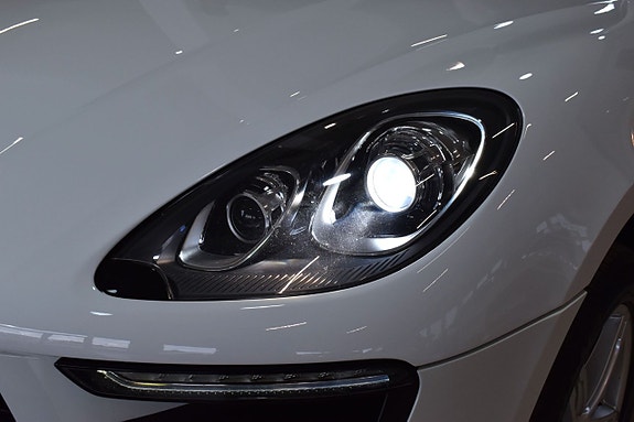 Porsche Macan S 23 of 25