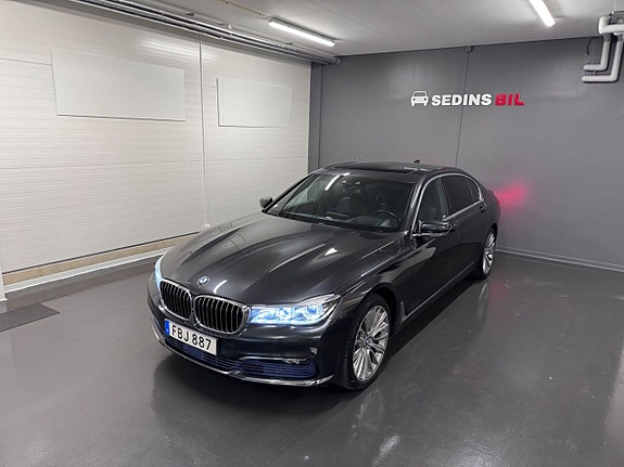 BMW 730 2 of 5