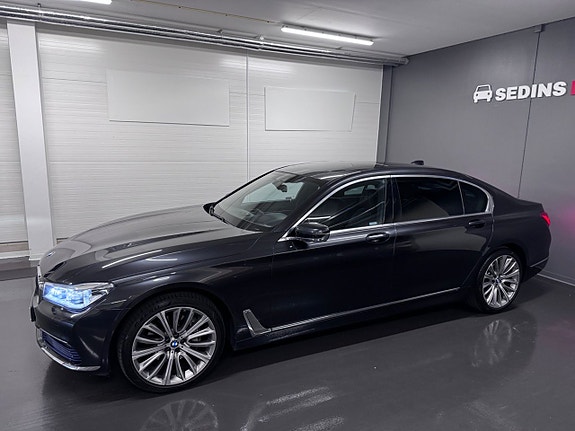 BMW 730 3 of 5