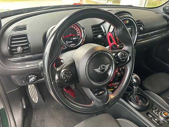 MINI Clubman Cooper 4 of 5
