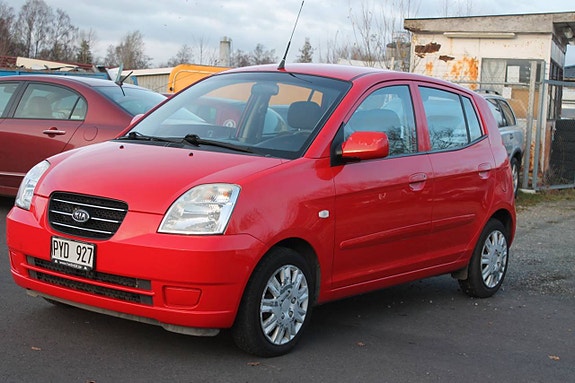 Kia Picanto 4 of 9