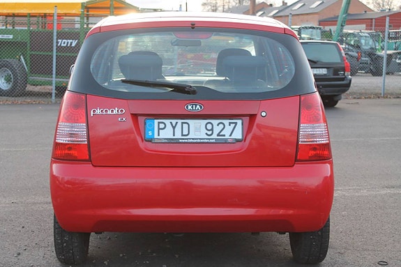 Kia Picanto 6 of 9