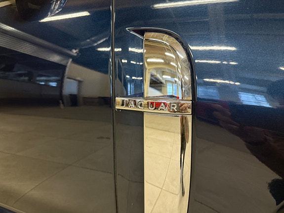 Jaguar XF 3 of 18