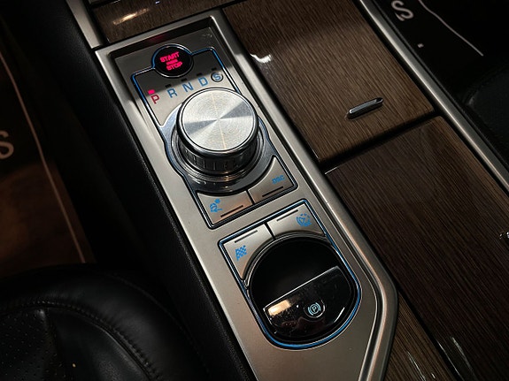 Jaguar XF 14 of 18