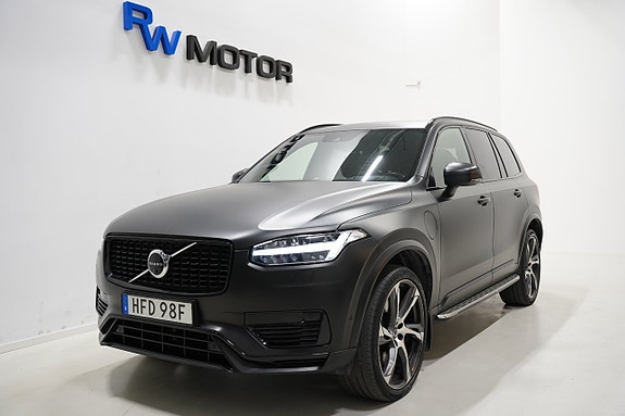 Volvo XC90 2 of 30