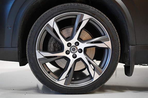 Volvo XC90 5 of 30