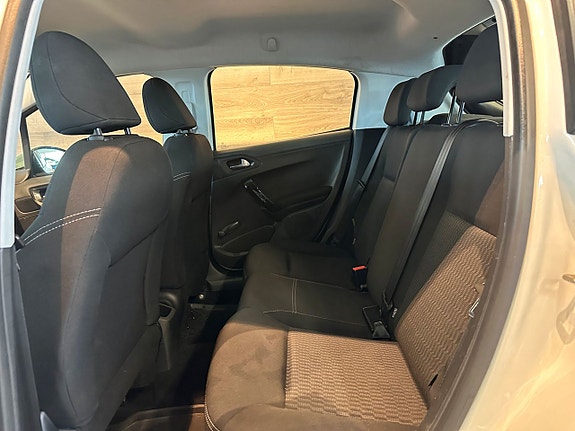 Peugeot 208 10 of 24