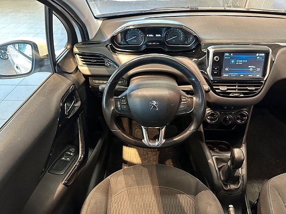 Peugeot 208 12 of 24