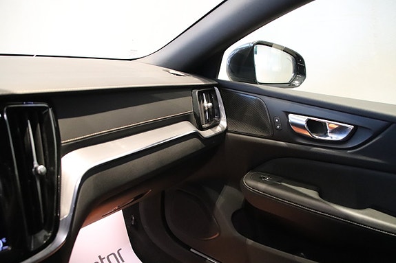 Volvo V60 13 of 21