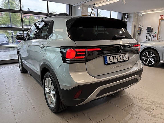 Volkswagen T-Cross 9 of 19