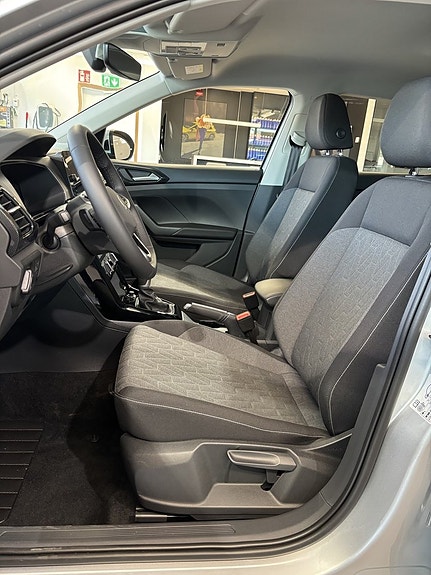 Volkswagen T-Cross 13 of 19
