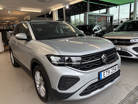 Volkswagen T-Cross 4 of 5