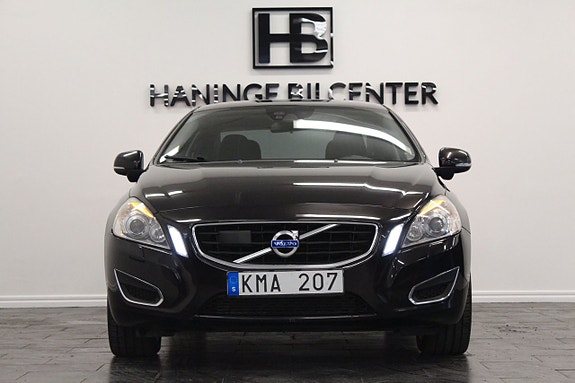 Volvo S60 2 of 25