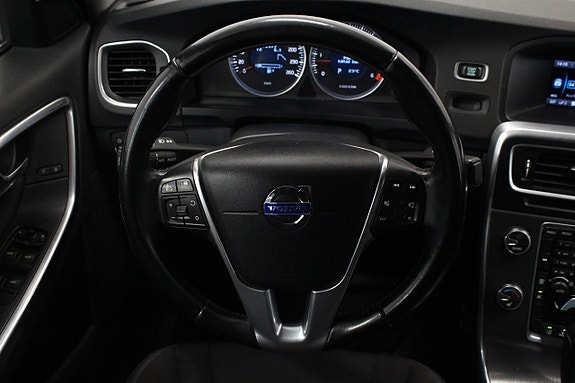 Volvo S60 16 of 25
