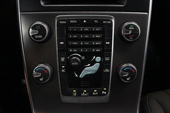 Volvo S60 14 of 25