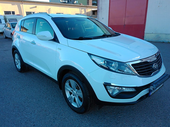 Kia Sportage 2 of 12