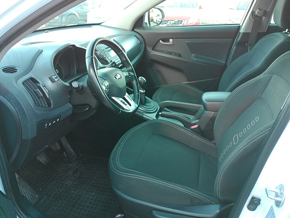 Kia Sportage 5 of 12