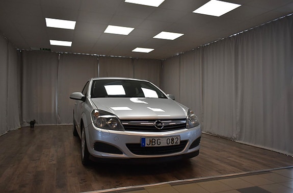 Opel Astra 8 of 20