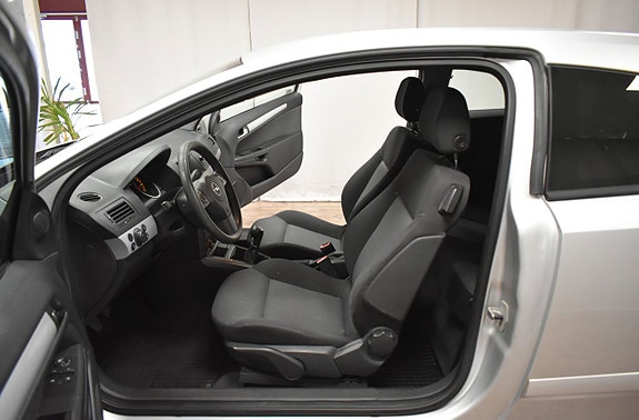 Opel Astra 11 of 20