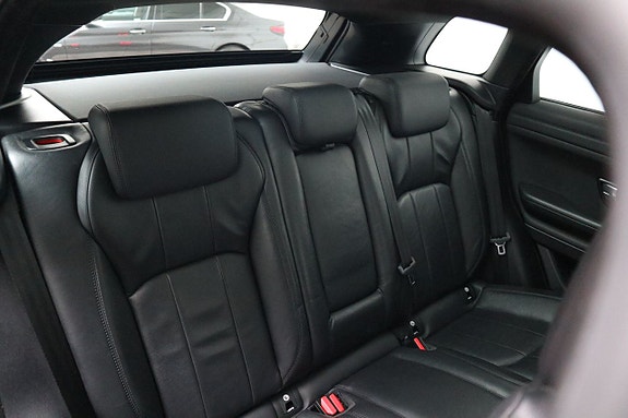 Land Rover Range Rover Evoque 23 of 26