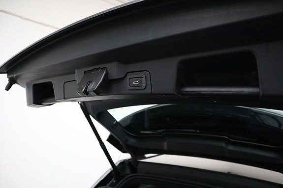 Land Rover Range Rover Evoque 25 of 26