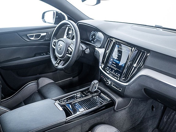 Volvo V60 5 of 5