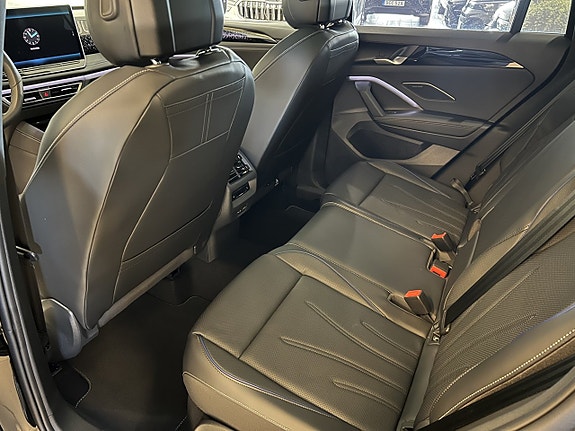 Volkswagen Tiguan 9 of 12
