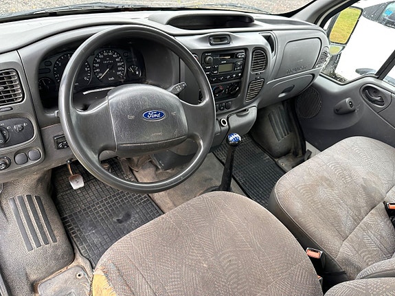 Ford Transit 7 of 10