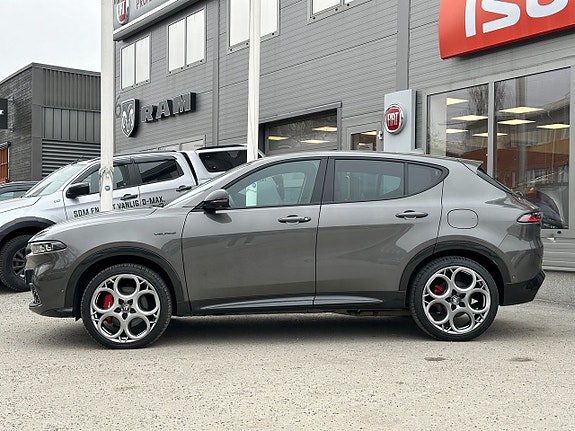 Alfa Romeo Tonale 3 of 19