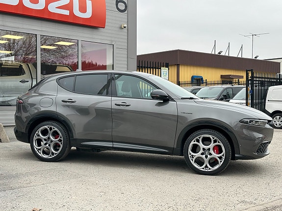 Alfa Romeo Tonale 4 of 19