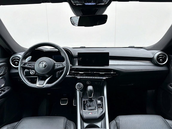 Alfa Romeo Tonale 15 of 19