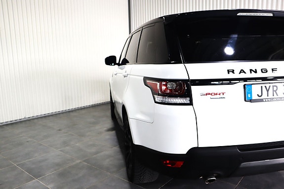 Land Rover Range Rover Sport 24 of 24