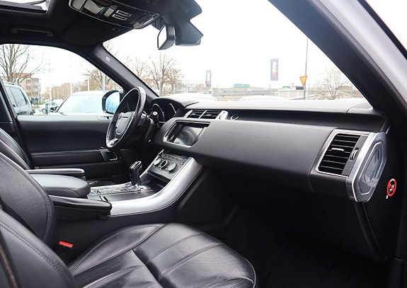 Land Rover Range Rover Sport 20 of 24