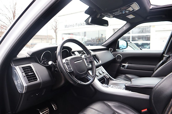 Land Rover Range Rover Sport 18 of 24