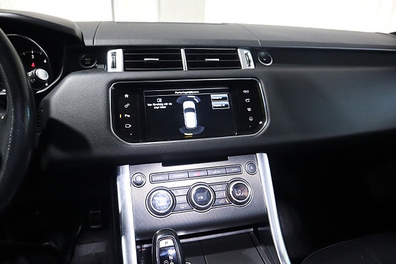 Land Rover Range Rover Sport 5 of 5