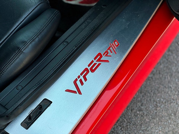 Dodge Viper 13 of 15