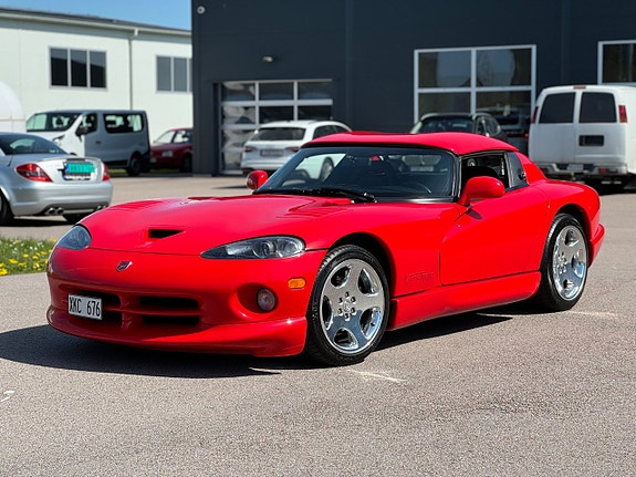 Dodge Viper 2 of 5
