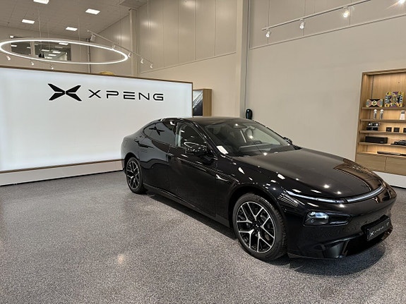 XPeng P7