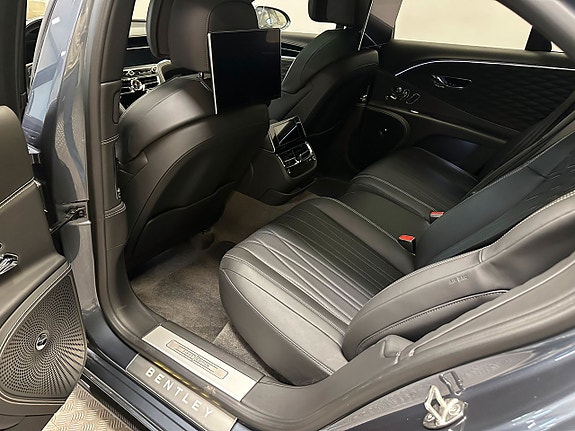 Bentley Flying Spur 17 of 21